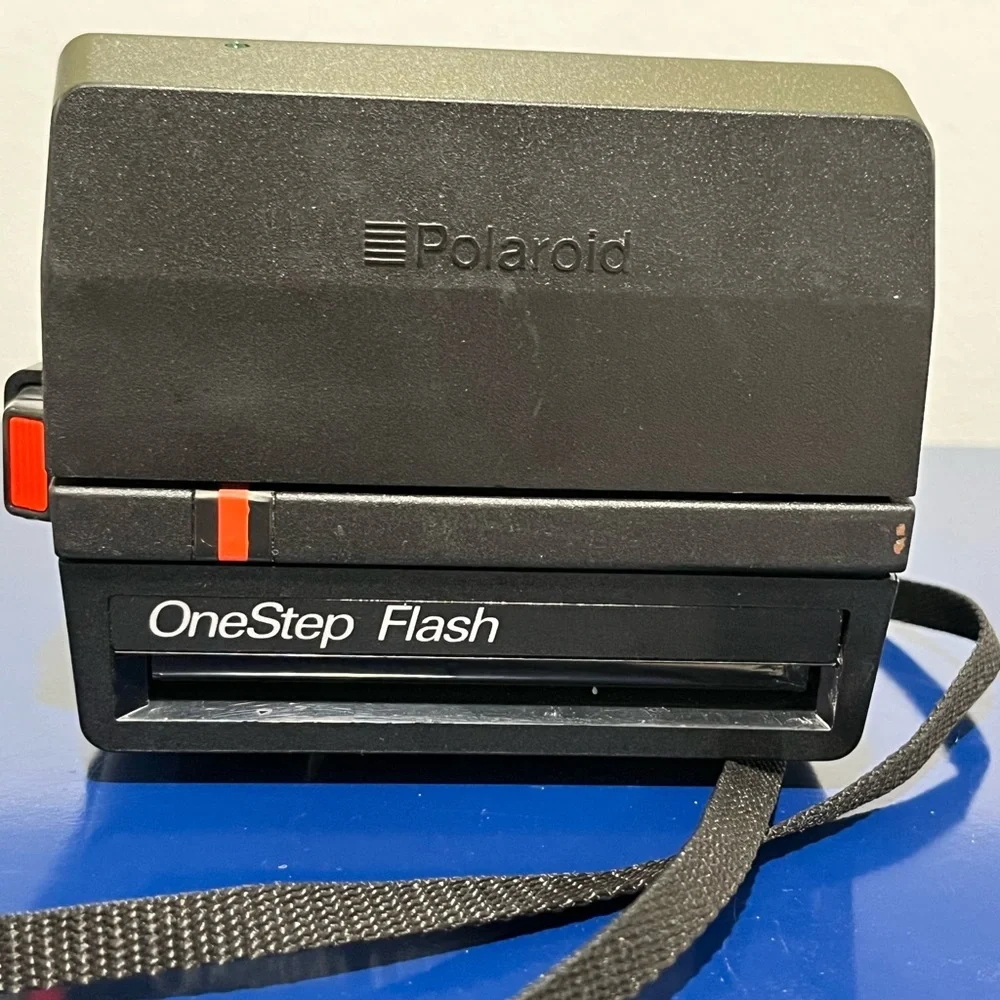 Polaroid One Step Flash Instant Camera Vintage 80s 90s Black Strap Photography